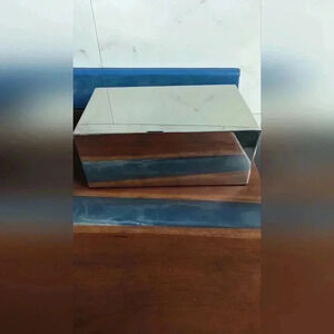 Display Risers Silver Mirror Shoe Display Stand, Stainless Steel Square (EUC)